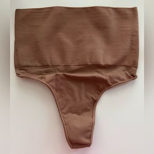 NWOB SKIMS Core Control Thong